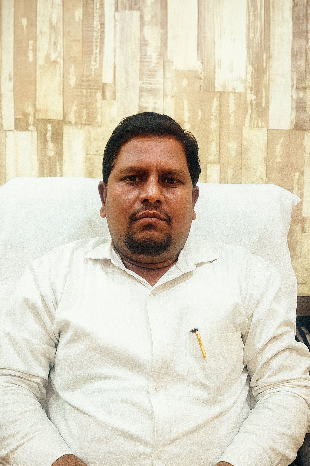 Dr. Nilesh Wankhade - Ayurvedic physician in traditional attire